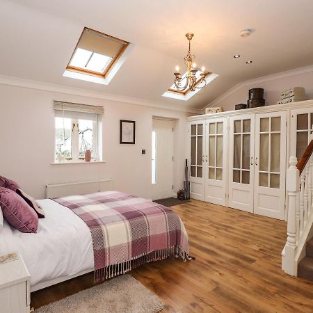 The Garden Suite At Fiddler Hall Barn Улверстон Экстерьер фото